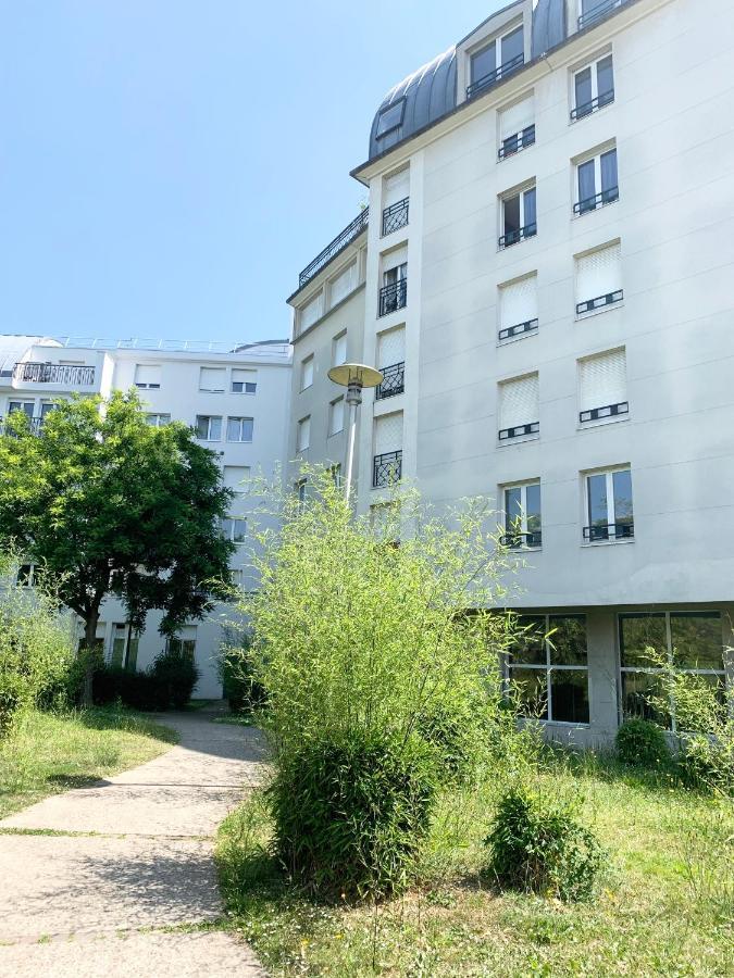Studio 30M2 - Au Pied De La Gare - Parking Cergy Eksteriør billede